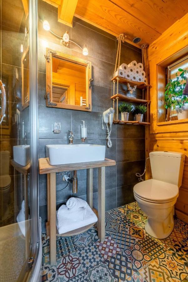 Domki Widokowe Wooden Luxury Chalet & Jacuzzi زومب المظهر الخارجي الصورة